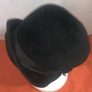 Vintage Black velvet hat designed by Laura Vintage Laura Ashley 100% Wool Cloche Hat Black Velvet Band  main image 2